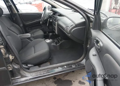 2005 Dodge Neon Sxt z USA, uszkodzony, nr VIN 1B3ES56C75D252747